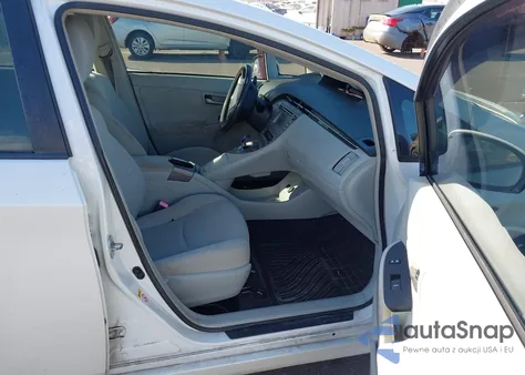 2013 Toyota Prius Five/Four/Three/Three Se/Two z USA, uszkodzony, nr VIN JTDKN3DU2D5578912